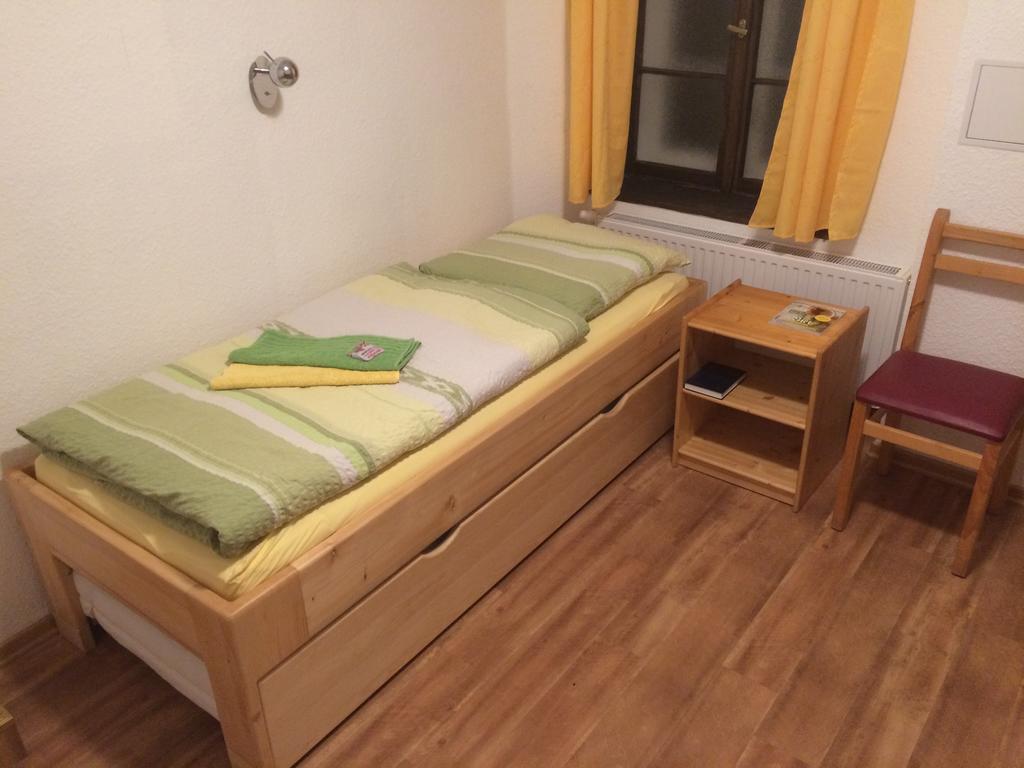 Görlitz Pension Zur Wartburg מראה חיצוני תמונה