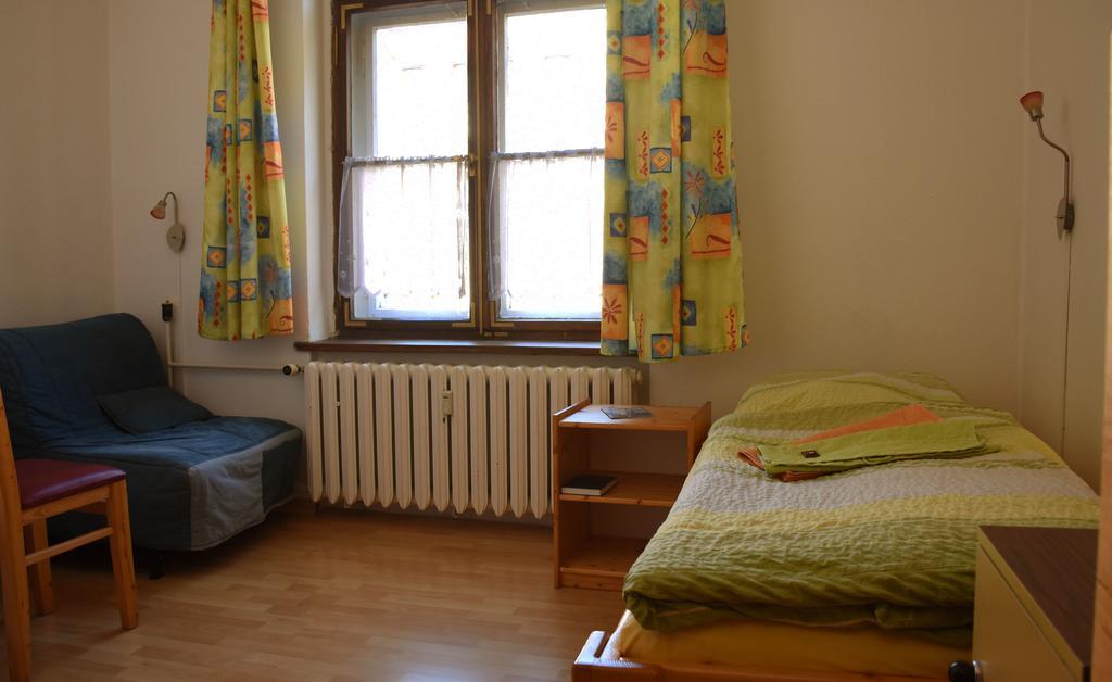 Görlitz Pension Zur Wartburg מראה חיצוני תמונה