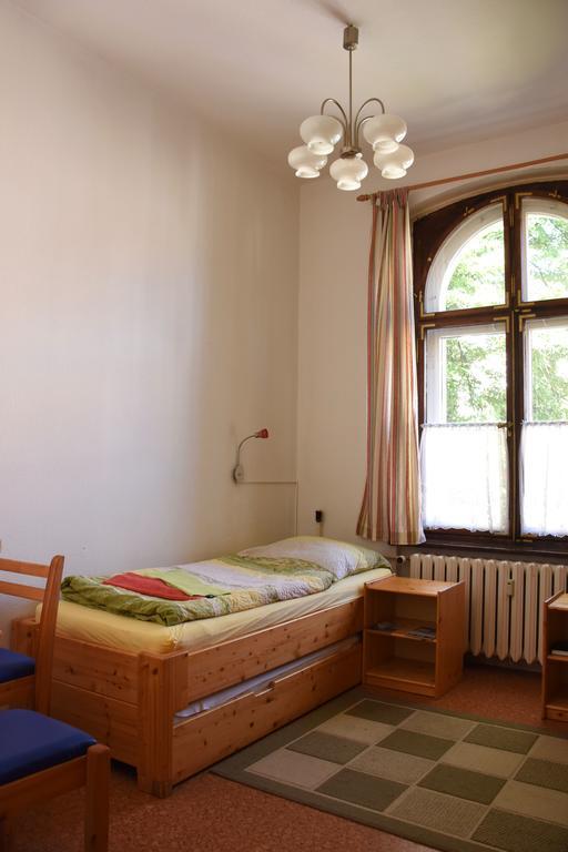 Görlitz Pension Zur Wartburg מראה חיצוני תמונה
